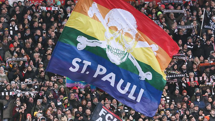 St. Pauli plant einen eigenen Weg zum Geld.