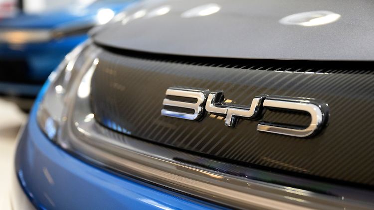 Im vierten Quartal wuchs der Umsatz des chinesischen Autobauers BYD nur noch um 15 Prozent. 