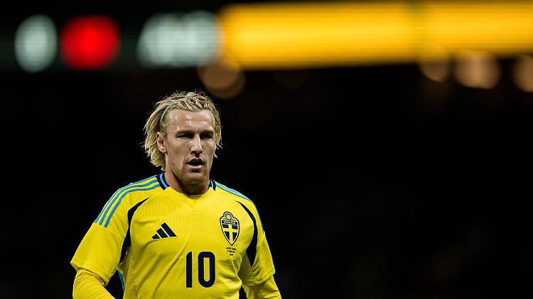 Forsberg im Trikot der schwedischen Nationalmannschaft.