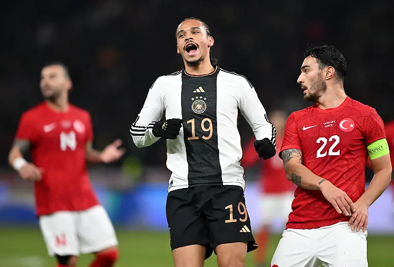 244cda6bb647323d21b1b4caf8fc0a7b