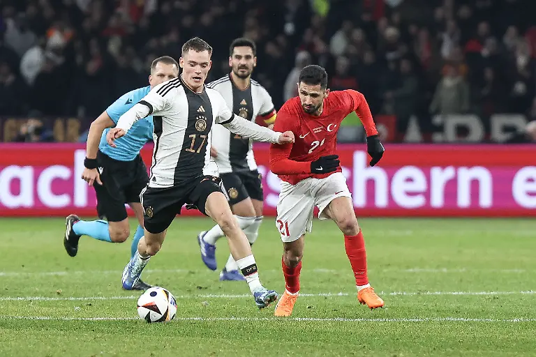 ec77fb629c1b979719eb964c89aaec32