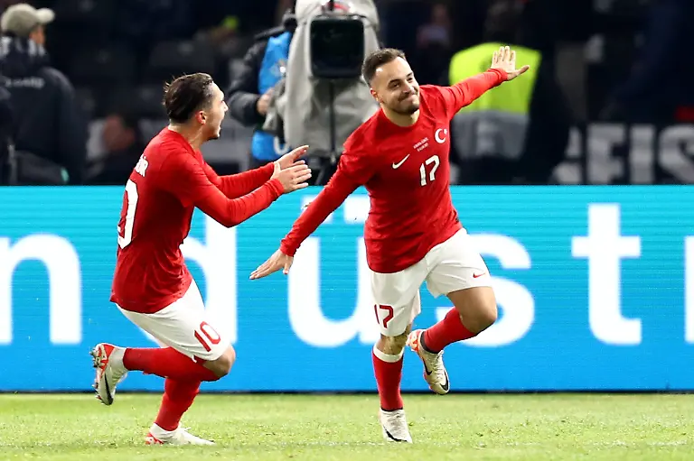 e6153b8ff08e8903a48d1cc69d114d99