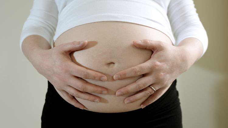 Der Körper der Frau verändert sich während einer Schwangerschaft massiv.