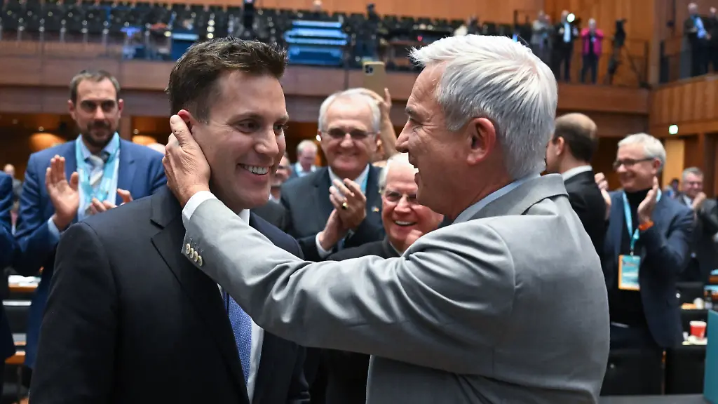 3847dbc3fe48872ba84b19d8e6147553