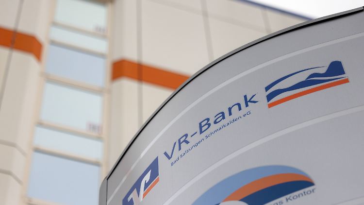 Nach den zweifelhaften Geschäften der Volksbank Bad Salzungen Schmalkalden kommt nun der Sicherungsfonds der Genossenschaftsbanken zu Hilfe.