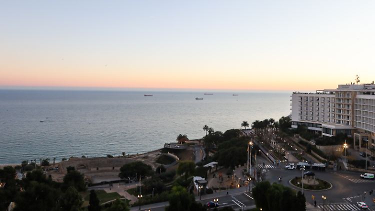Der Badeunfall, bei dem der Deutsche und ein Jugendlicher ums Leben kamen, ereignete sich in Tarragona. (Archivbild)