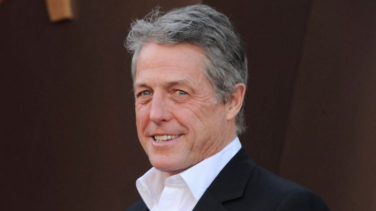 Offenbar ist Hugh Grant bei der Arbeit weniger liebenswürdig als wenn er betrunken ist. 