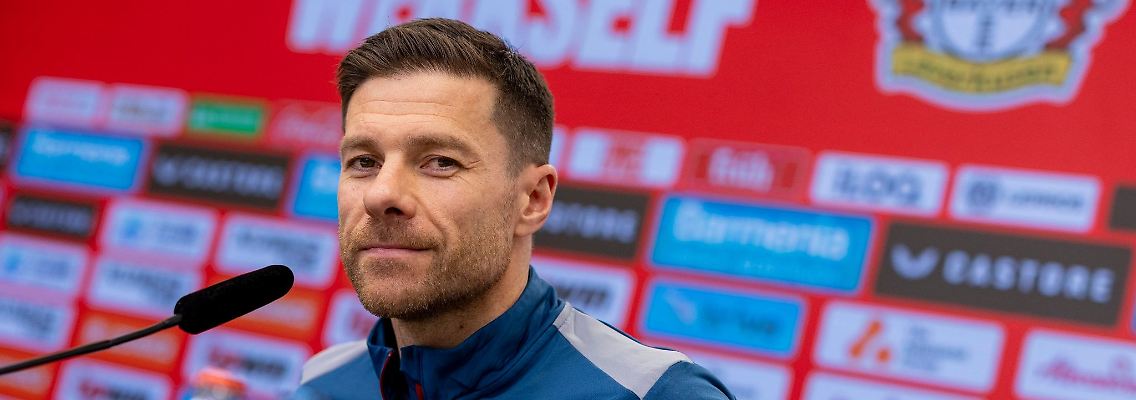 Trainer Xabi Alonso hat sich für einen Verbleib in Leverkusen entschieden.