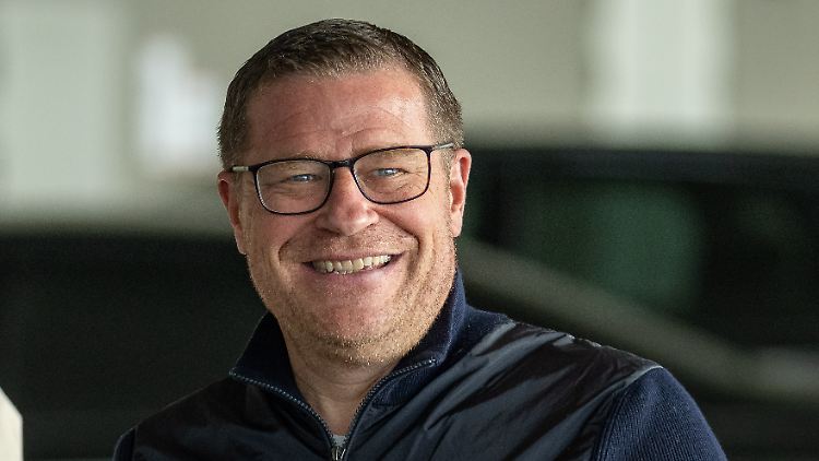Eberl findet einige Gerüchte offenbar zum Lachen.
