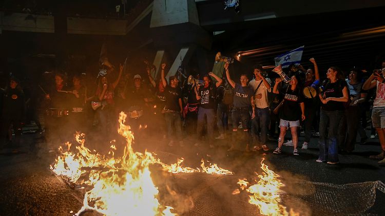Die Proteste sollen auch in den nächsten Tagen weitergehen.