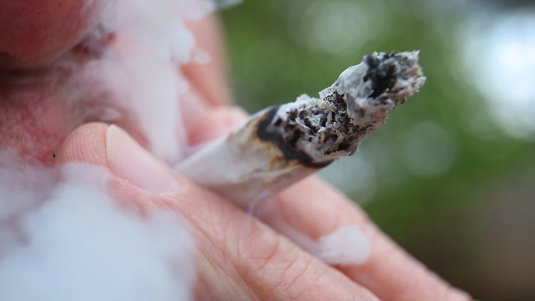 Für einen Joint werden Polizei und Gerichte nicht mehr aktiv.