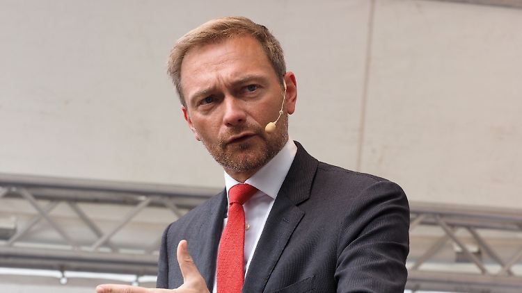Finanzminister Christian Lindner will eher die Reserve der Bundeswehr stärken als eine allgemeine Dienstpflicht einführen.  