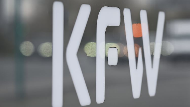 Die KfW war wegen der hohen Zinsen von Studienkrediten in die Kritik geraten.