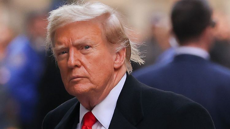 Ex-US-Präsident Donald Trump muss künftig weitere Äußerungen unterlassen, auch auf seiner Plattform Truth Social. 