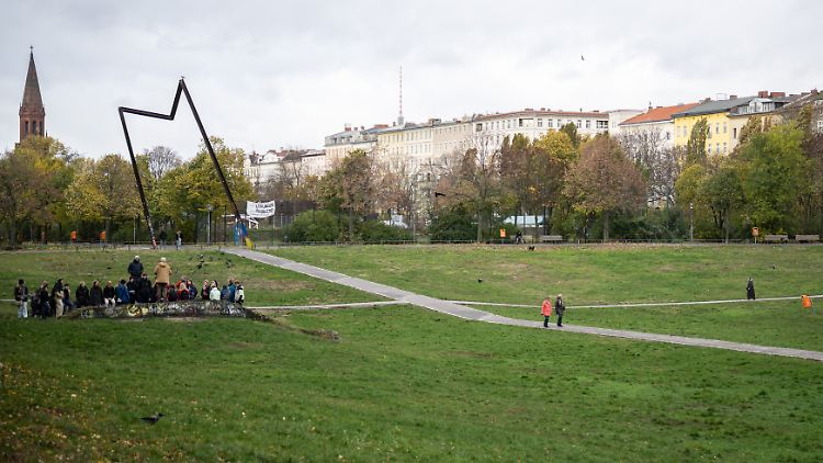 "Grotesk" nennt es die CDU-Fraktion, dass die SPD Friedrichshain-Kreuzberg "gegen die eigene Landespartei und vor allem gegen ihre eigene Senatorin schießt".
