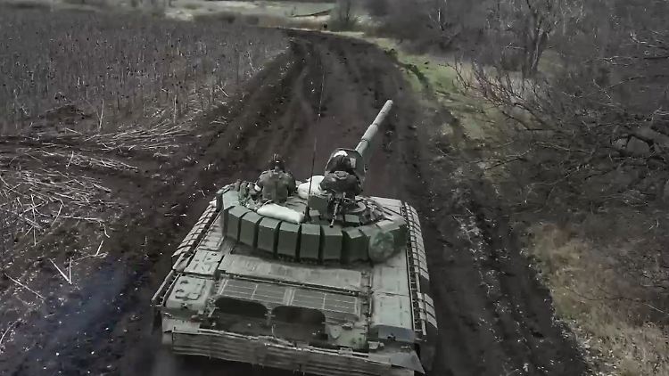 Trotz der enormen Verluste an Soldaten und Kriegsgerät hält die russische Führung weiter an ihren Eroberungsplänen fest.