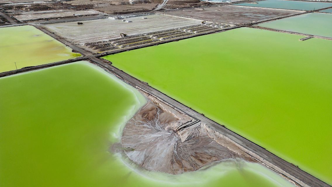 Die Berggemeinden dort fürchten nun um das für sie so wichtige Trinkwasser. Denn die Lithiumförderung in der Region bedroht die natürlichen Ressourcen.