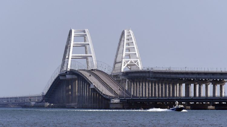 Aktuell ist die Brücke von Kertsch intakt.
