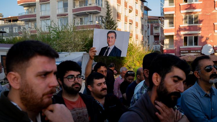 Abdullah Zeydan von der prokurdischen Partei Dem erhielt bei der Kommunalwahl in der Türkei 55 Prozent der Stimmen. 