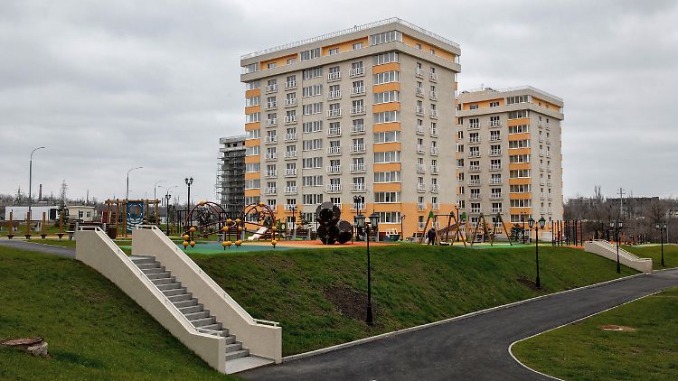 Der Wiederaufbau der von Russland besetzten ukrainischen Stadt zählt zu einem der wichtigsten Projekte des russischen Präsidenten Putin.