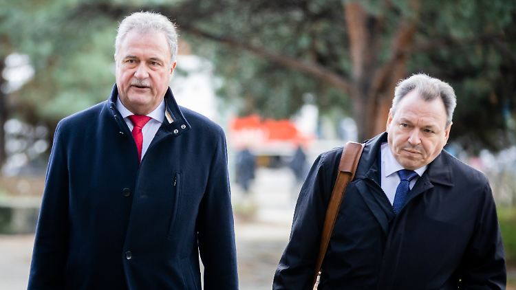 Der stellvertretende Vorsitzende der Gewerkschaft Deutscher Lokomotivführer (GDL), Mario Reiß (r.) soll seinem Chef, Claus Weselsky (l.), im Herbst nachfolgen.