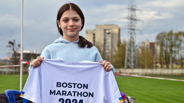 Mit speziellen Sportprothesen trainierte Jana Stepanenko viermal wöchentlich für den Boston-Marathon in den USA.