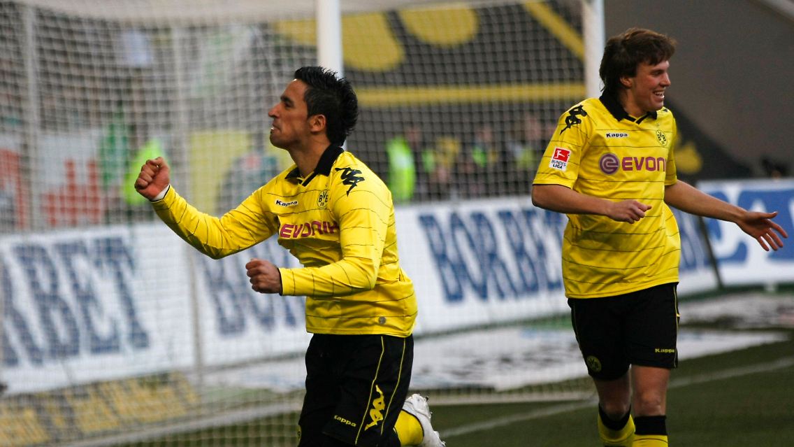 Lucas Barrios brachte den BVB schon nach zwei Minuten in Führung. Es blieb nicht das einzige Dortmunder Tor.