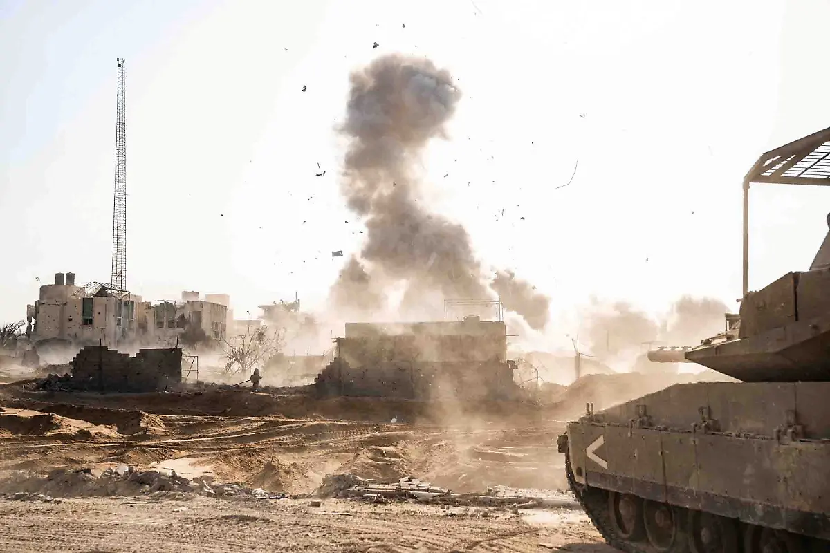 2023-11-15T093458Z-839236458-RC2KD4A0Q70F-RTRMADP-3-ISRAEL-PALESTINIANS-GAZA