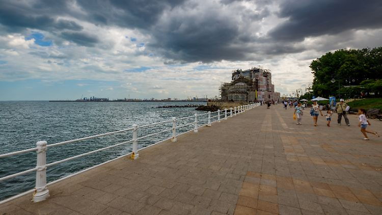 Blick von Constanța auf das Schwarze Meer. 