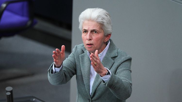 Lässt beim Taurus nicht locker: Agnes Strack-Zimmermann.