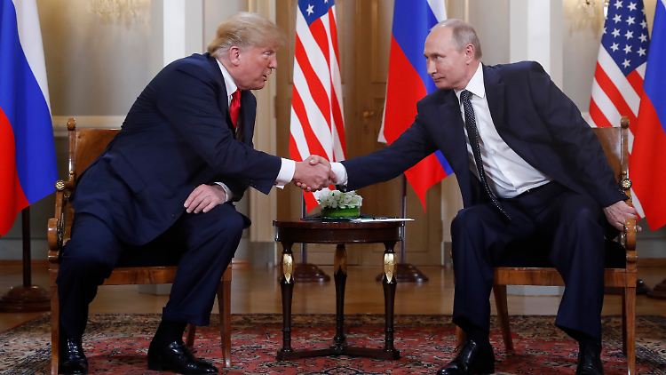 Trump und Putin bei einem Treffen 2018 in Helsinki. 