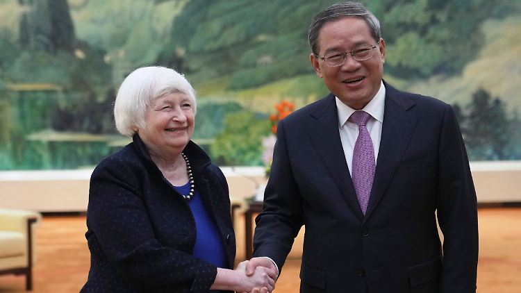 Lächeln und Händedruck vor den Kameras, aber hinter den Kulissen wurde offenbar hart zwischen den USA und China verhandelt. 