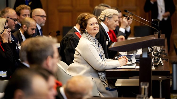 Tania von Uslar-Gleichen vertritt in Den Haag das Auswärtige Amt.