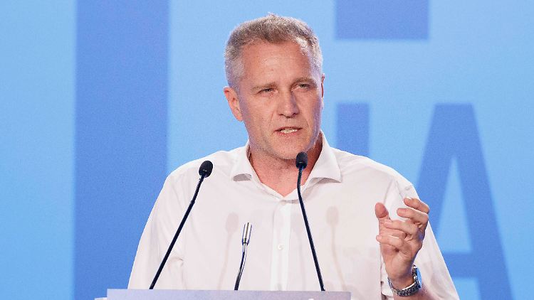 "Wir lassen uns durch manipulative Anwürfe ausländischer Geheimdienste nicht unseren Wahlkampf diktieren", sagte Bystron zu den Anschuldigungen gegen seine Person.