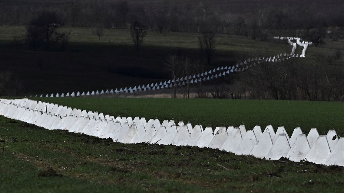 "Drachenzähne" in Saporischschja bilden einen Teil der hinteren Verteidigungslinie der Ukraine.