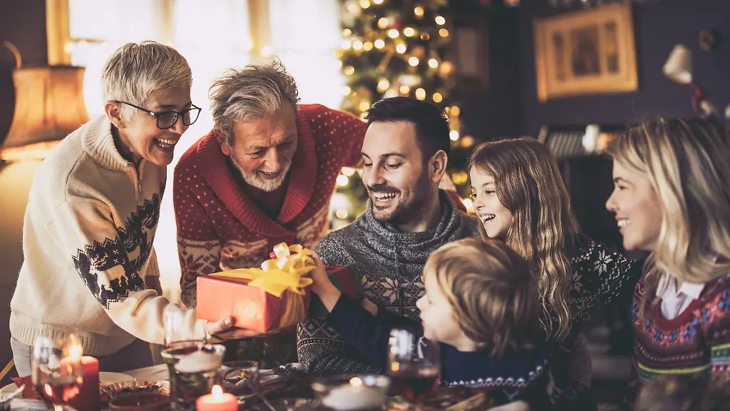 Welches-sind-die-beliebtesten-Weihnachtsgeschenke-der-Deutschen