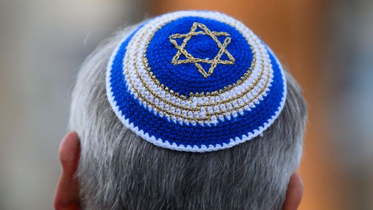 Die Angriffe der Terrororganisation Hamas haben auch auf Jüdinnen und Juden in Deutschland massive Auswirkungen.