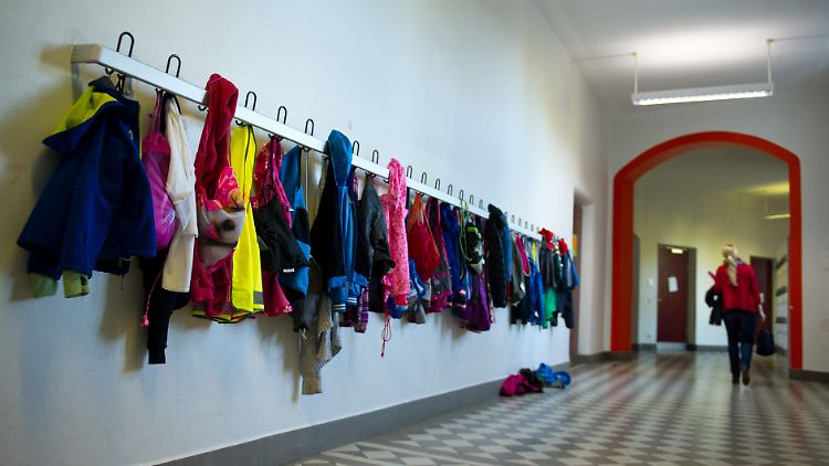 Die Studie macht ein Zusammenhang zwischen dissozialem Verhalten und der Lesekompetenz fest. 