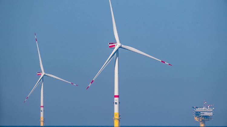Offshore-Windkraftanlagen stehen im Ostsee-Windpark Arcadis Ost 1 in der Ostsee.