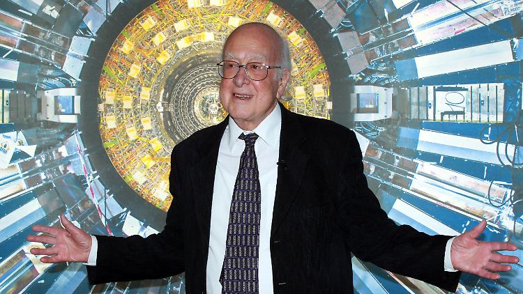 Higgs war dafür seine Bescheidenheit bekannt, wollte etwa nicht zum "Sir" geschlagen werden.