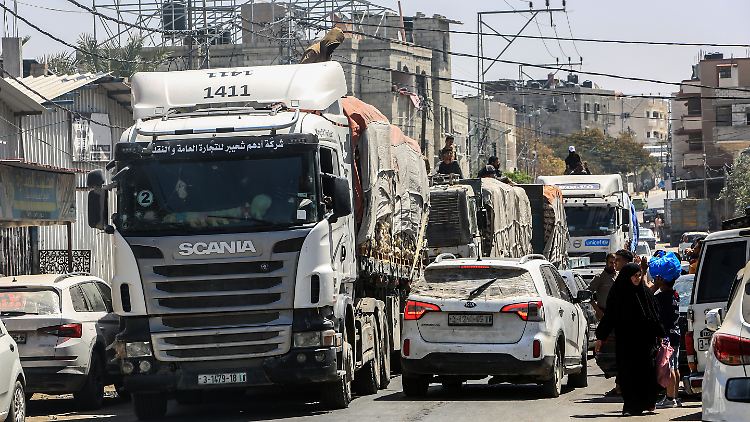 Seit der internationalen Kritik soll Israel mehr Hilfslieferungen Richtung Gaza lassen. (Archivbild)