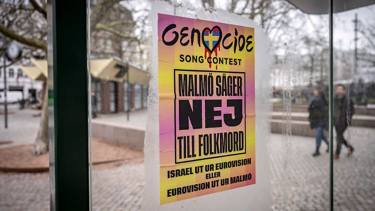 Plakate gegen Israels Teilnahme am Eurovision Songcontest.