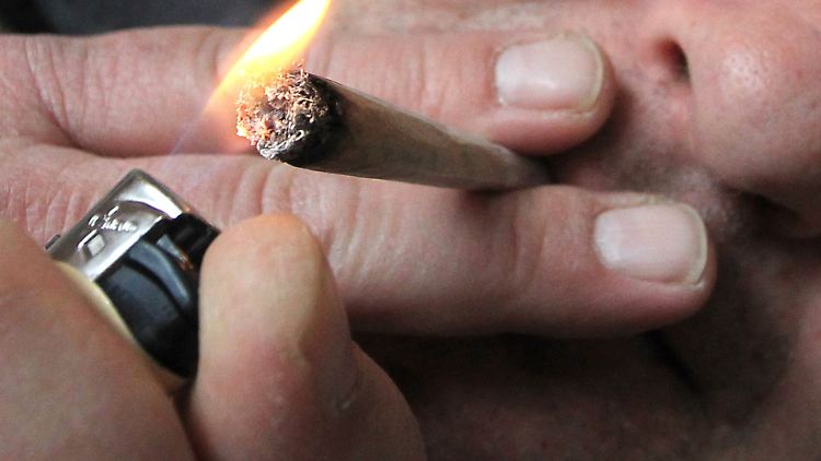 Wer zu viel Cannabis konsumiert, riskiert gesundheitliche Folgen.