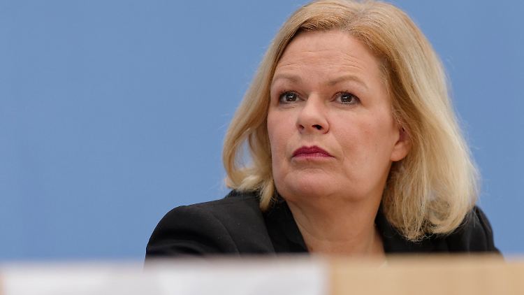 "Ohne Scheu und Ressentiments" über straffällig gewordene Ausländer reden: Innenministerin Nancy Faeser.