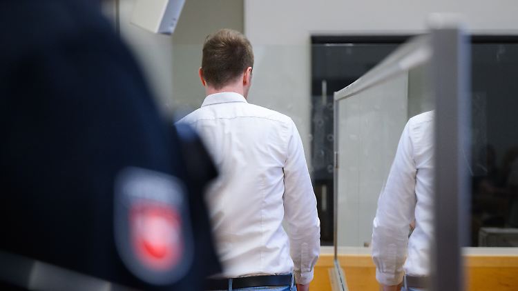 Die Anklage war überzeugt, dass sich der Mann mit der Tat bei seiner Ex-Partnerin dafür rächen wollte, dass sie ihn kurz nach der Geburt des Kindes verlassen hatte.
