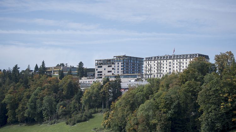 Der Gipfel soll Mitte Juni auf dem Bürgenstock nahe der Stadt Luzern stattfinden.