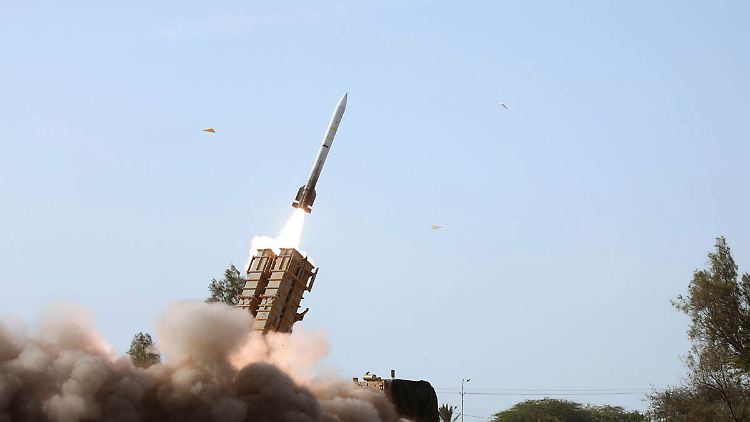 Ein Raketenabschuss der iranischen Armee während einer militärischen Übung im Januar.