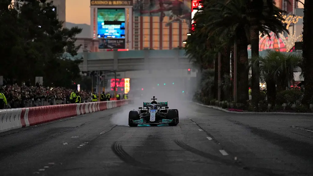 Der-Rennzirkus-macht-erstmals-nach-1982-wieder-in-Las-Vegas-Station