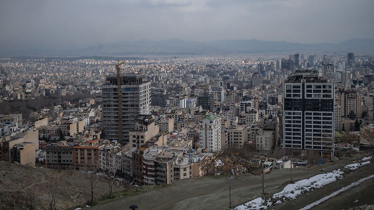 Aus Sicherheitsgründen streicht die Lufthansa die geplanten Flüge in die iranische Hauptstadt Teheran bis vorerst Samstag.