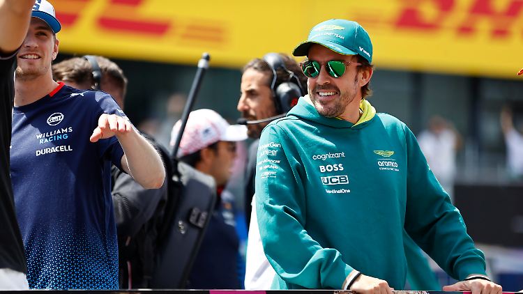 Er bleibt da, wo er ist: Fernando Alonso.